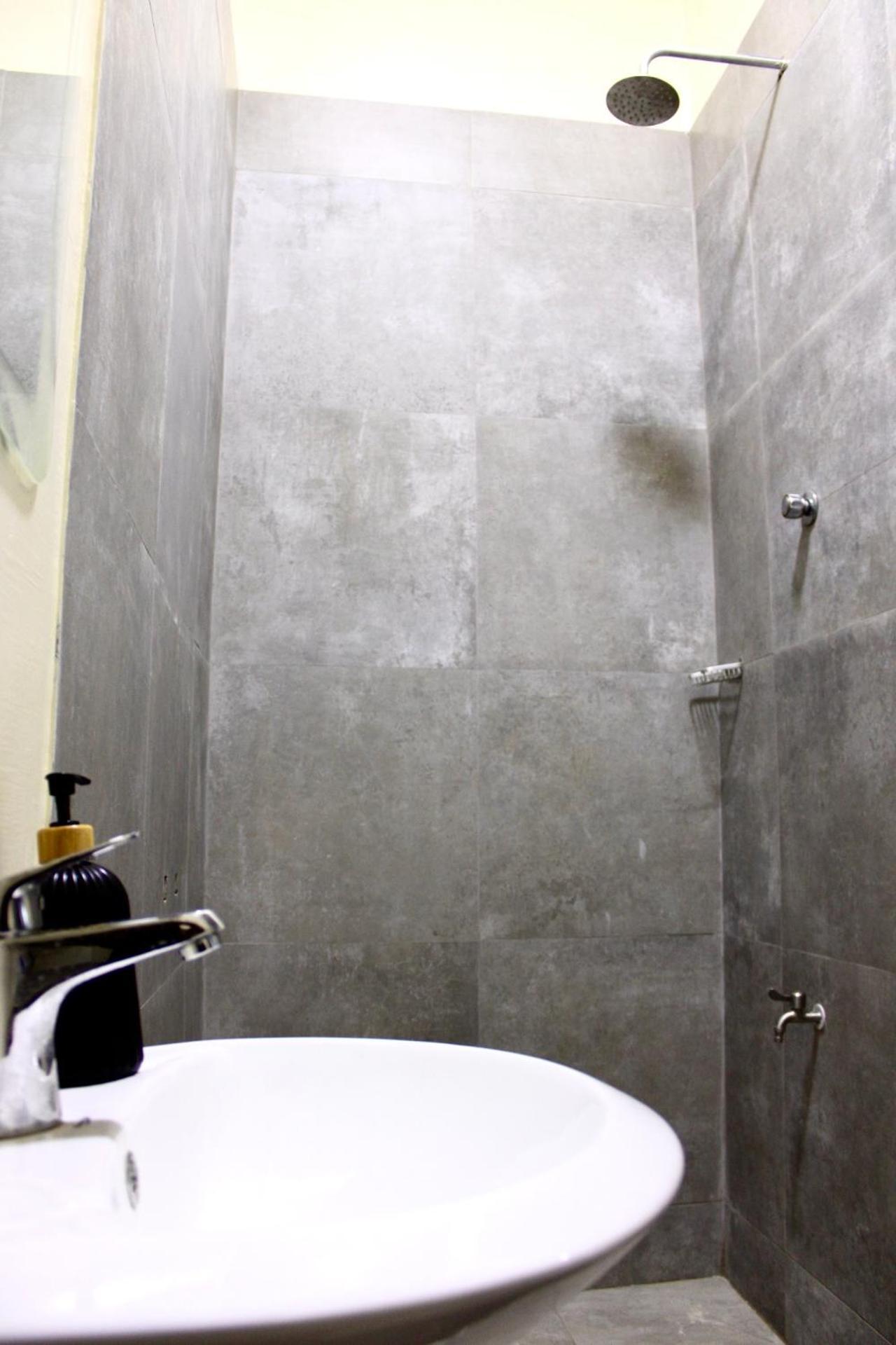 Accra Luxury Apartments At The Sanga Estates Oduman Luaran gambar